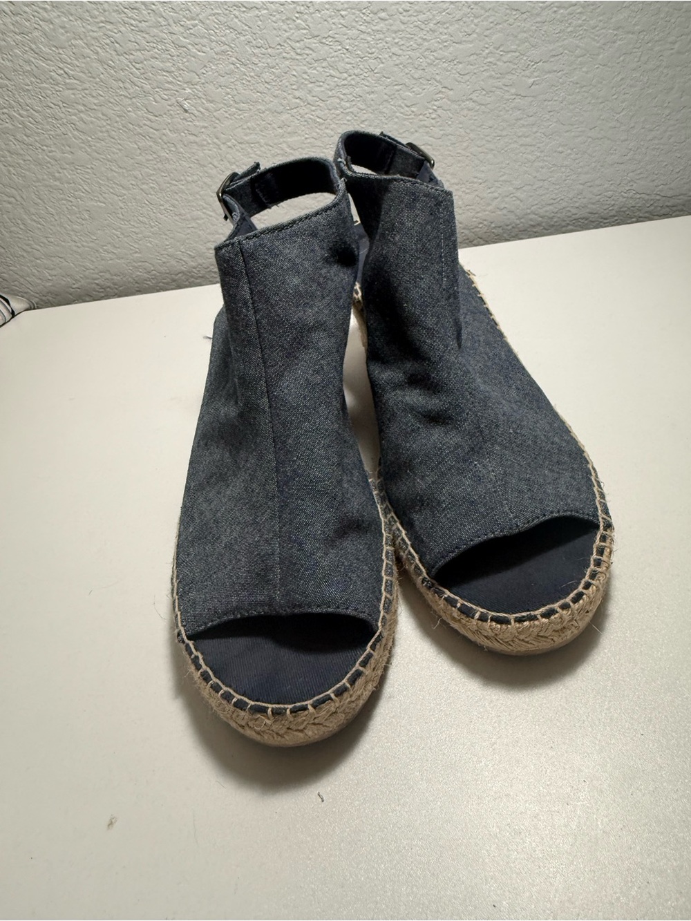GAP Dark Gray Open-Toe Espadrille Sandals